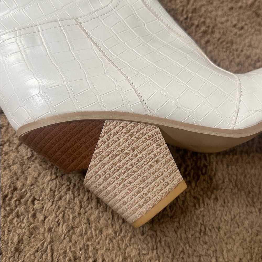 White Croc-Embossed Knee-High Boots - Picture 2 of 2